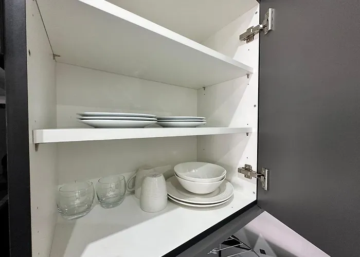 Cute, Stylish 1 Bedroom Apartment